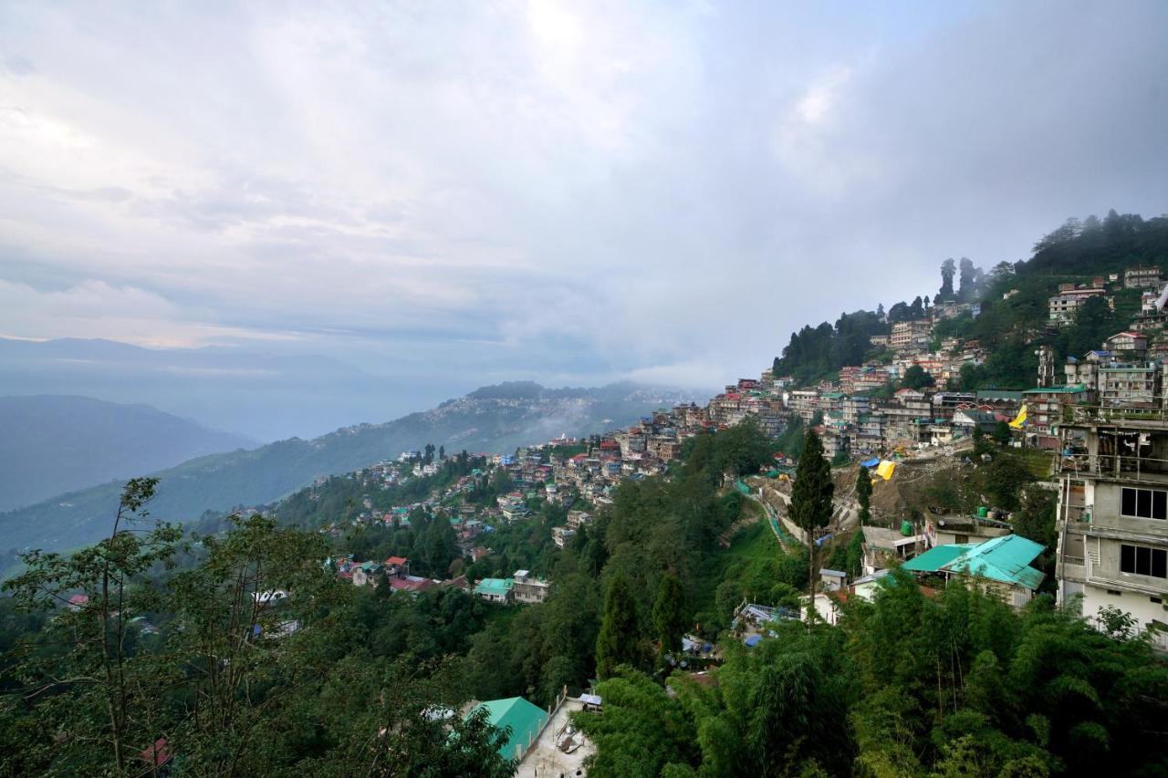 Hotel Hill Queen Near Sherpa Gumba Darjeeling Mall 5 Min Couple Friendly Eksteriør bilde