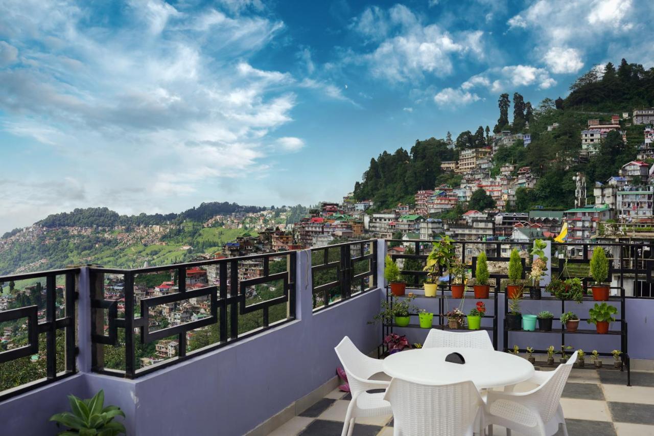 Hotel Hill Queen Near Sherpa Gumba Darjeeling Mall 5 Min Couple Friendly Eksteriør bilde