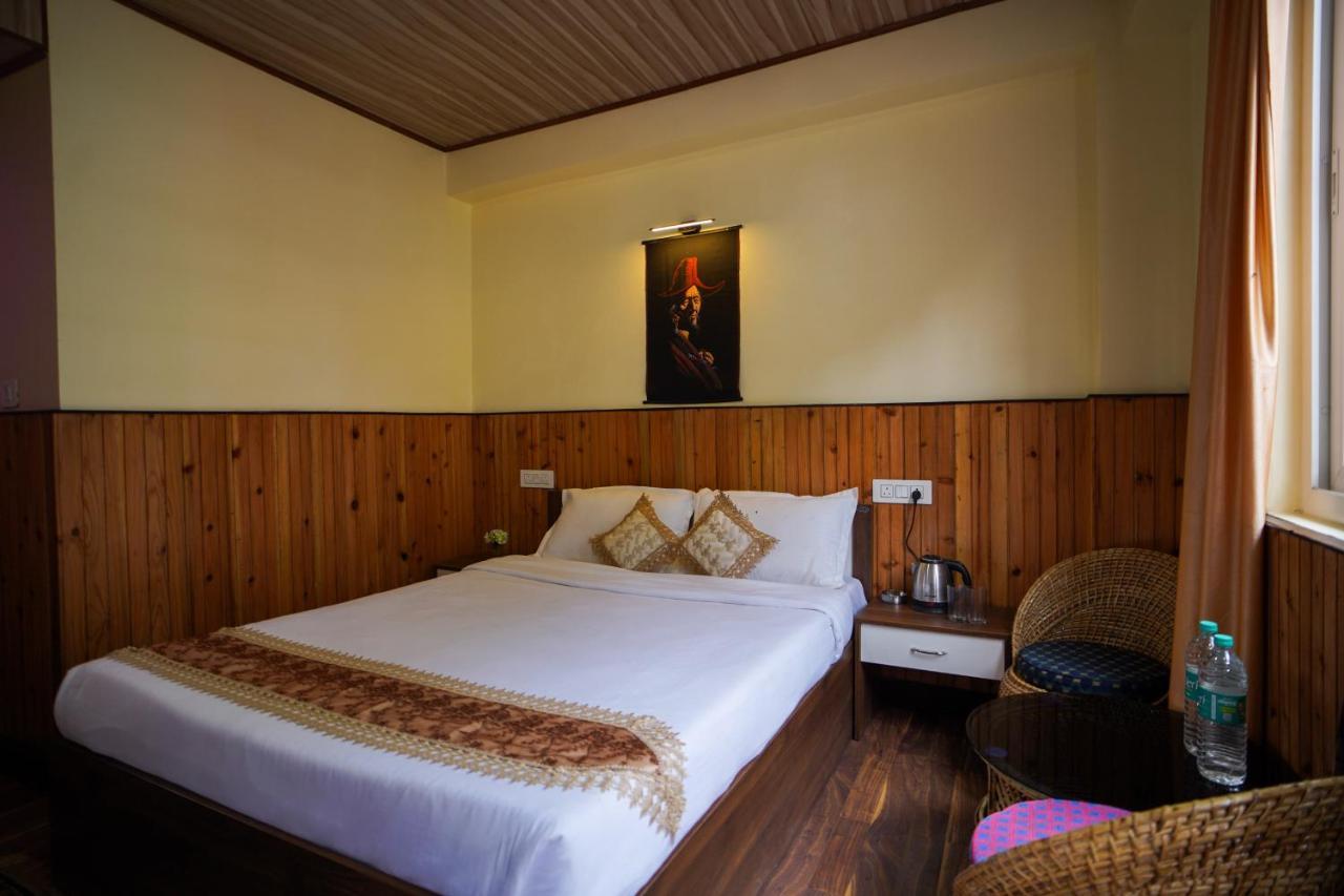 Hotel Hill Queen Near Sherpa Gumba Darjeeling Mall 5 Min Couple Friendly Eksteriør bilde