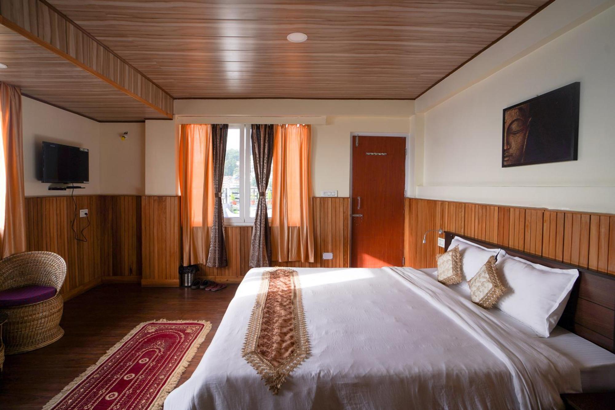 Hotel Hill Queen Near Sherpa Gumba Darjeeling Mall 5 Min Couple Friendly Eksteriør bilde